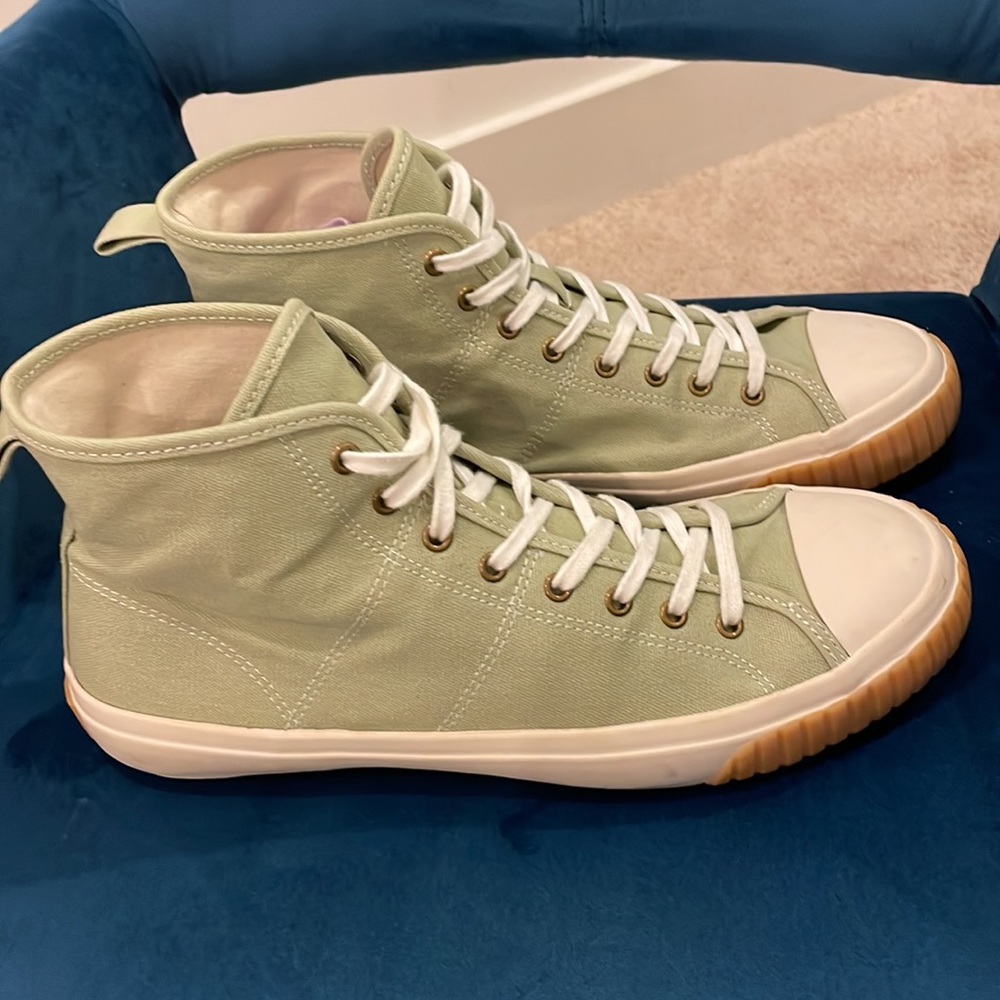 Green J crew - Picture 2 of 4